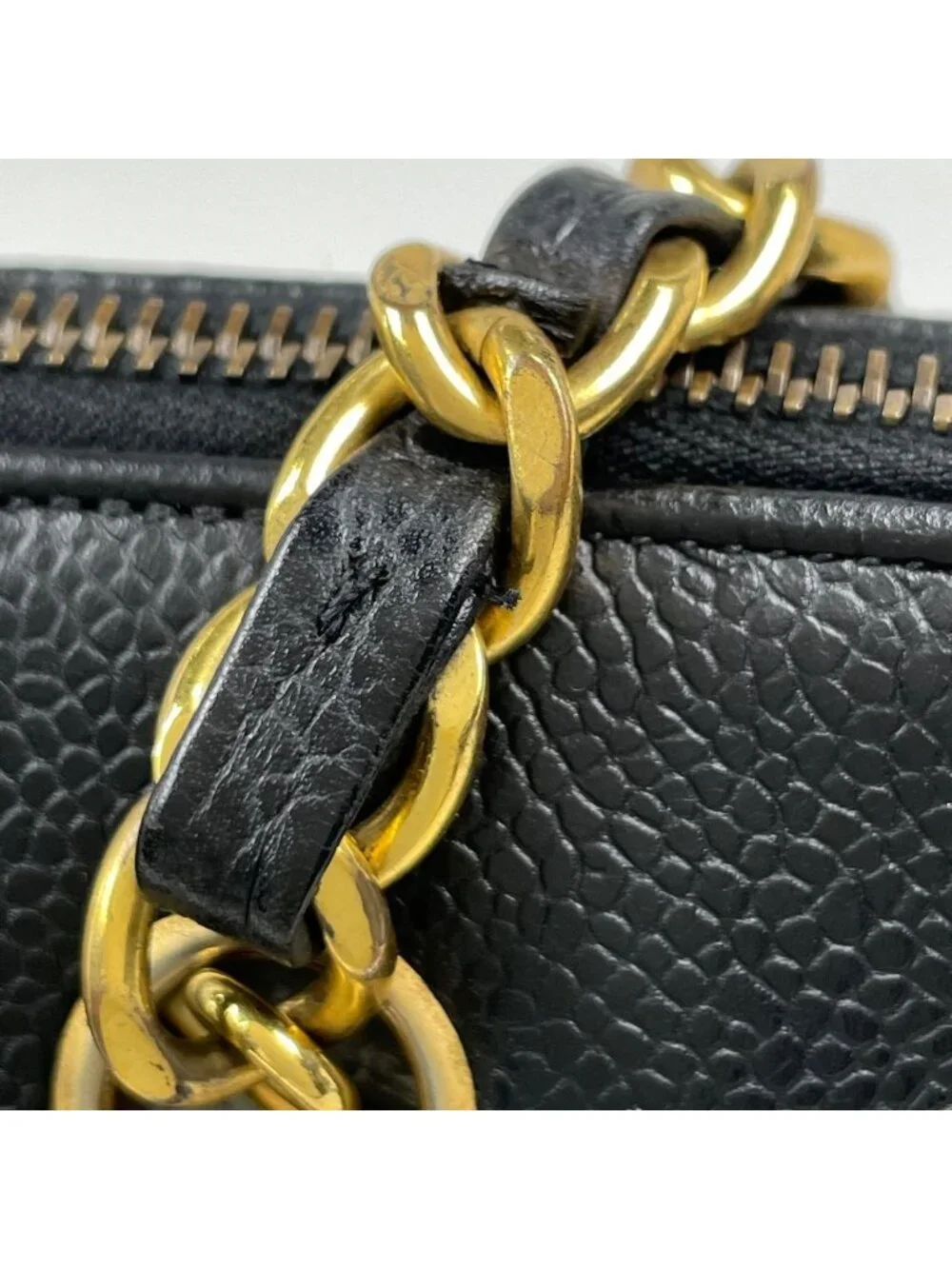 Chanel CC Logo Chain Shoulder Bag Caviar Leather Black